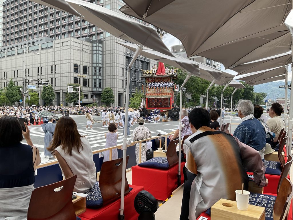 京都祇園祭付費觀覽席示意景觀