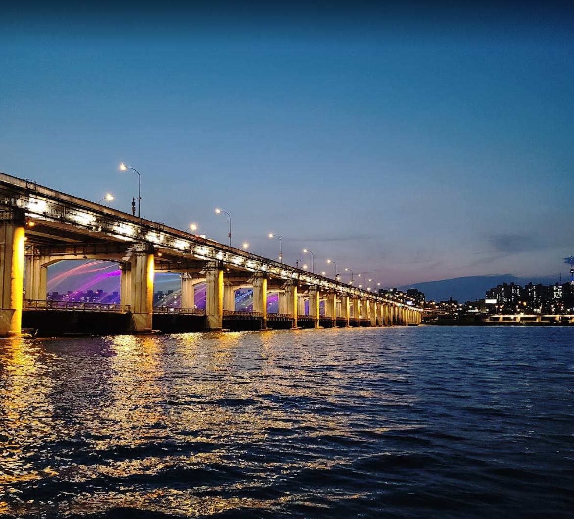 盤浦大橋月光彩虹噴泉夜景